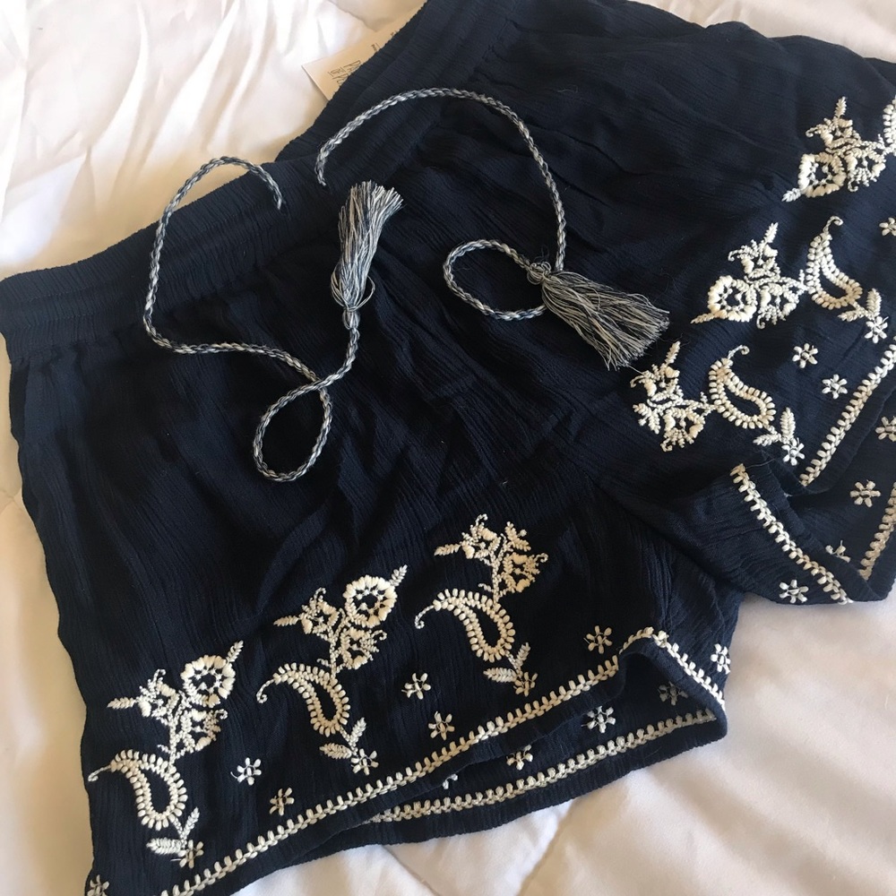 Embroidered shorts